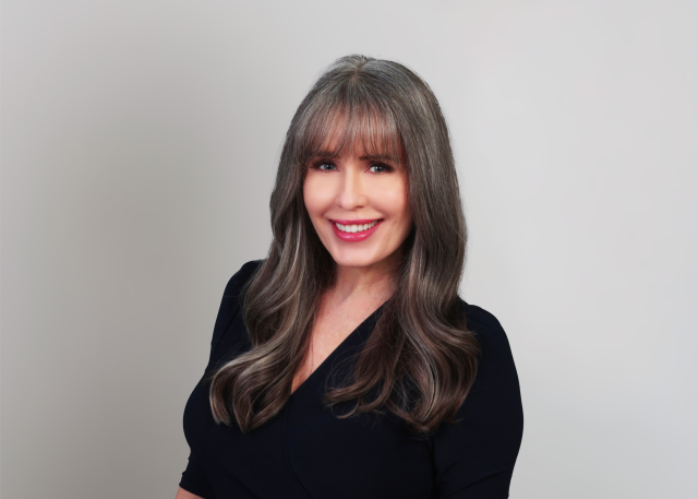 Gayla Bell Headshot